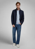 VESTE