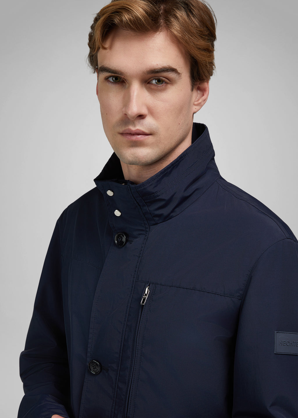 VESTE