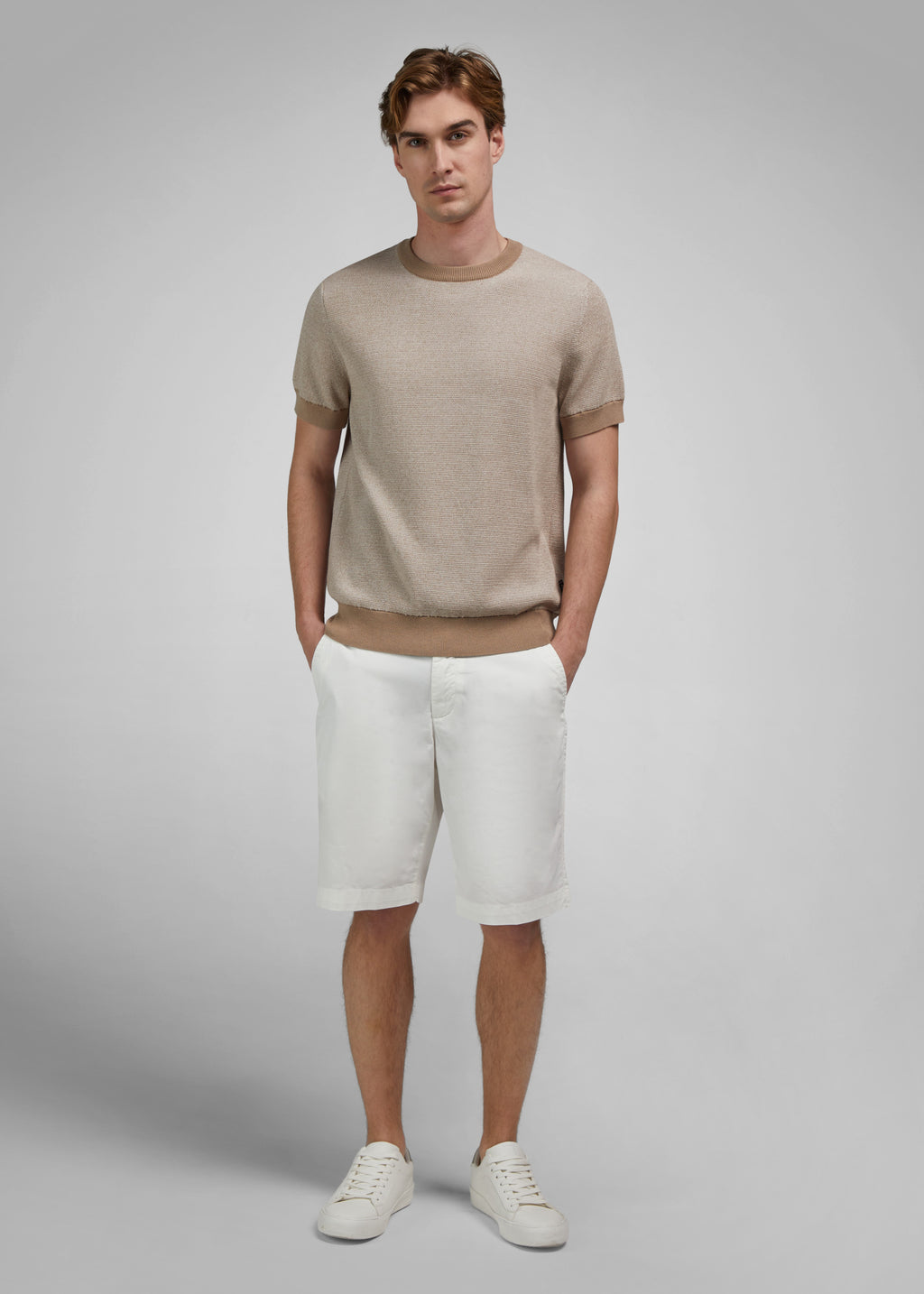 T-SHIRT EN TRICOT